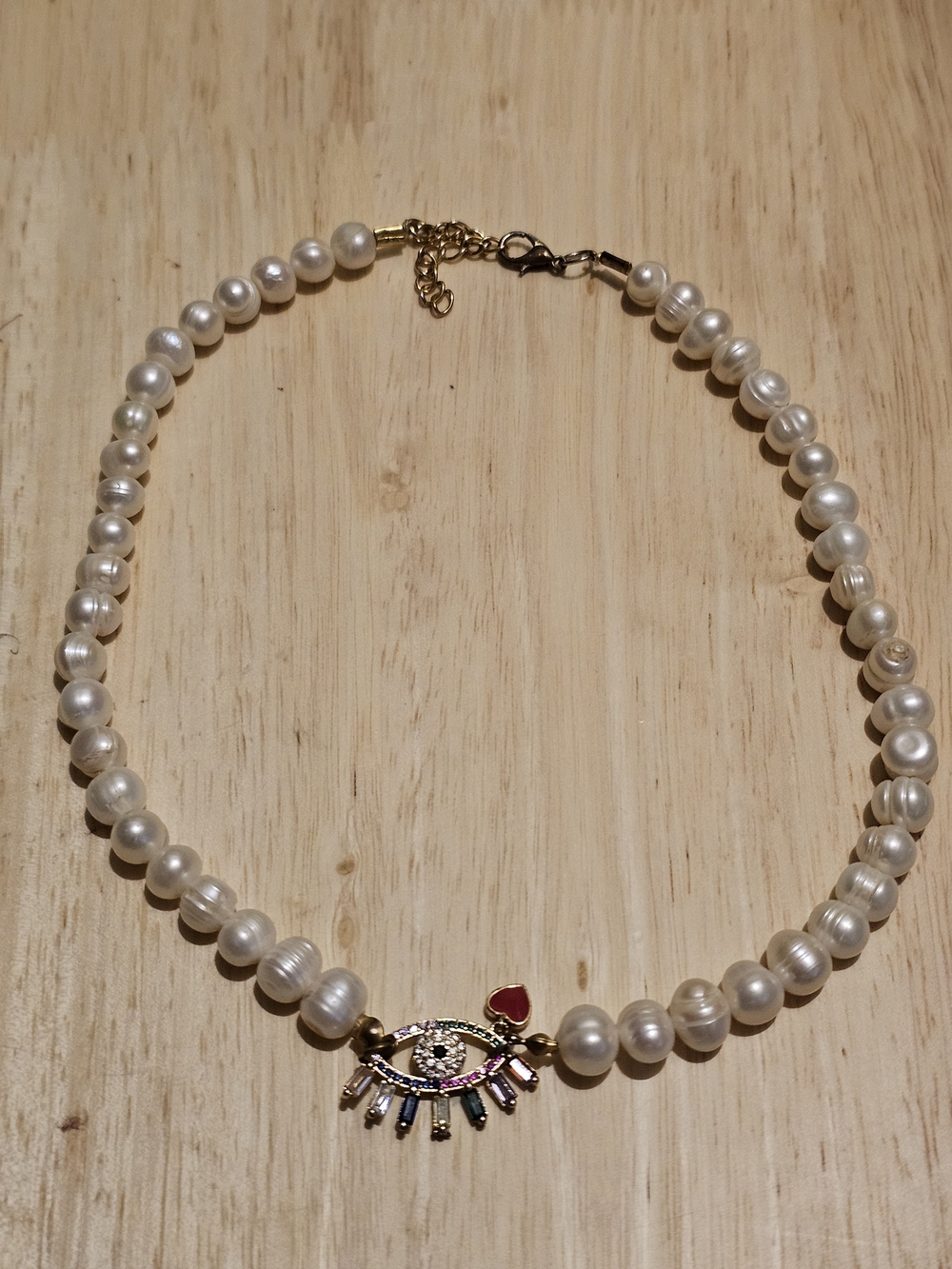 Pearl Pendant Necklace in White & Gold